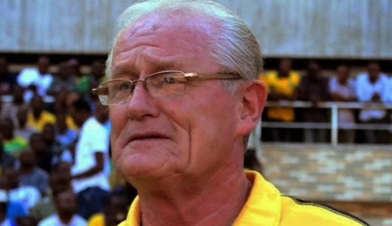 ‘Selfish Ghanaian journalists push big clubs to sign wrong players’ – Pluijm
