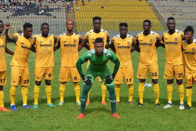 Ashanti Gold players and technical team accept 20% pay-cut