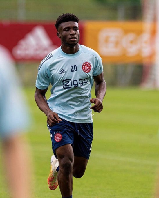 EffzQCFU0AAgj41.jpeg