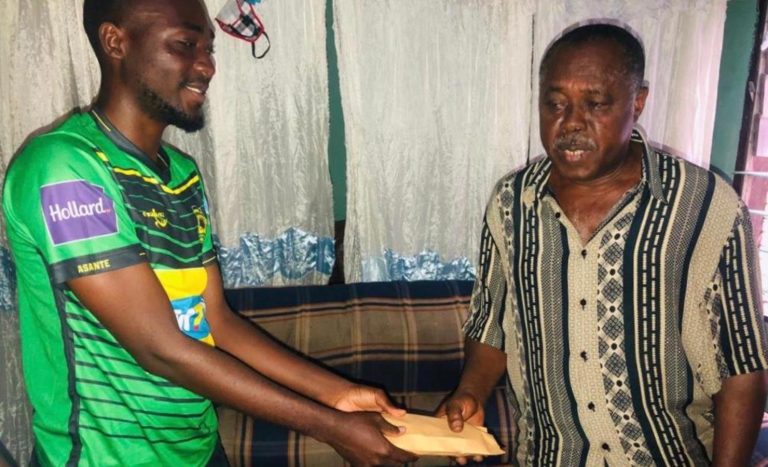 Kotoko supporters  group PORCUPINES   pay rent of accident driver