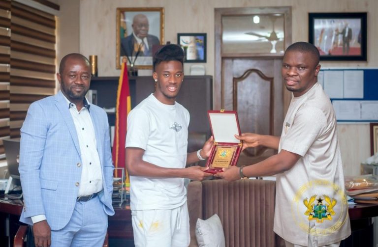 Chelsea star Callum Hudson-Odoi  meets  Ghana FA President & Minister of Youth and Sports