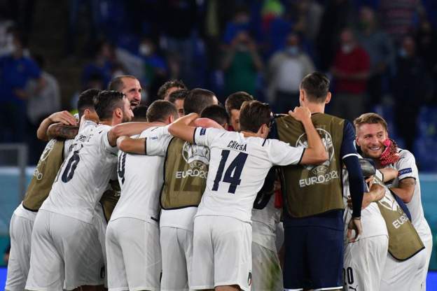 Euro 2020: Italy ease past Turkey in opener