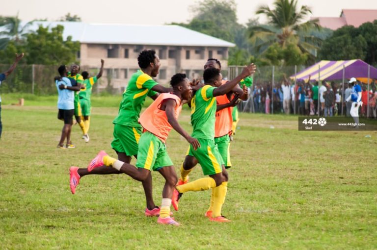 Home Stars shed tears as All Stars shone with joy to division one