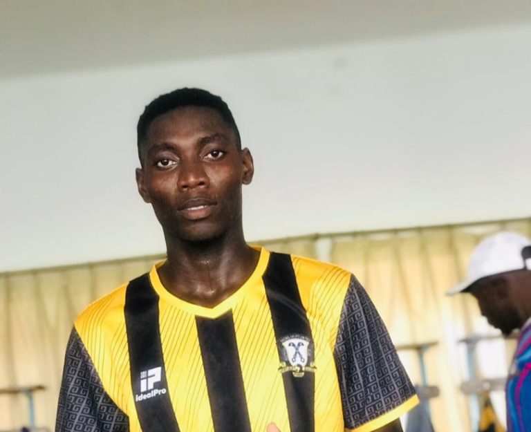 Jong Az 86 football club sign Isaac Asiedu Darko from B. A United