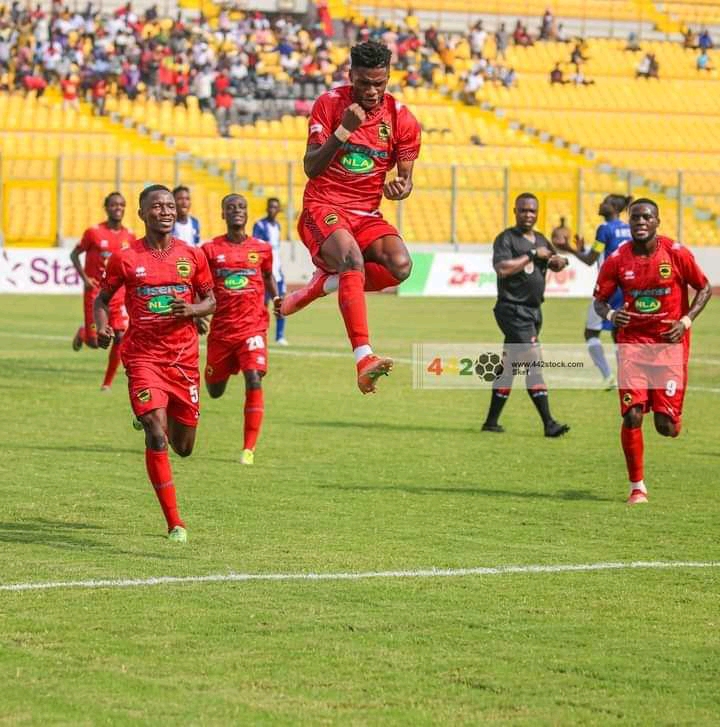 Match Report: Mbella Etouga’s hattrick sinks Accra Lions in Kumasi