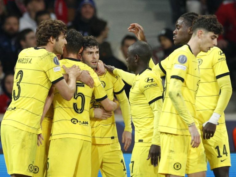 Chelsea through to Champions League quarter-finals, Villarreal stun Juventus