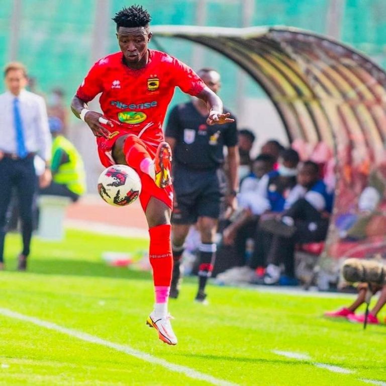 Stephen Amankona is not playing at the level of Asante Kotoko – Prosper Narteh insists
