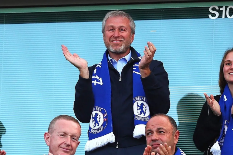 Roman Abramovich releases statement on Chelsea takeover 