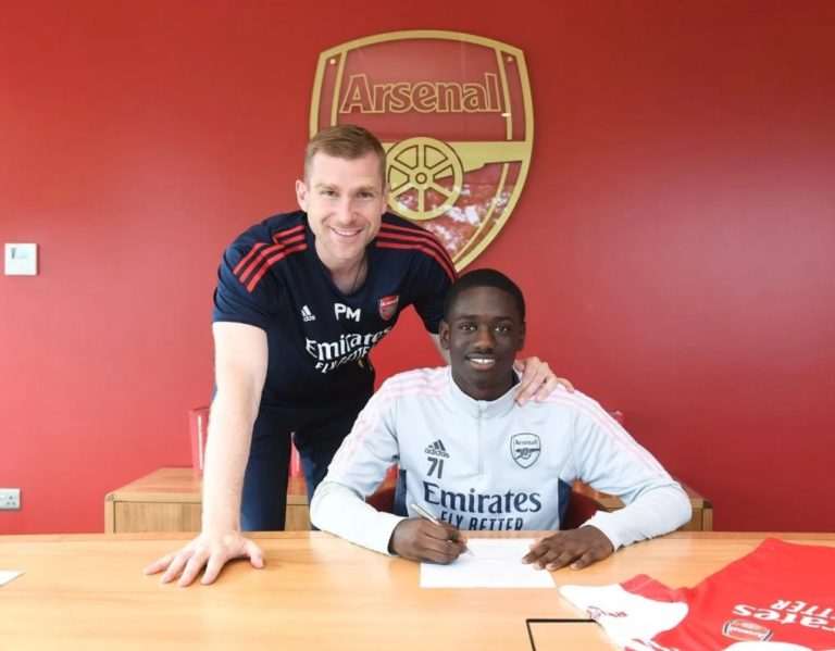Ghanaian teenager Charles Sagoe Jr signs professional contract with Arsenal